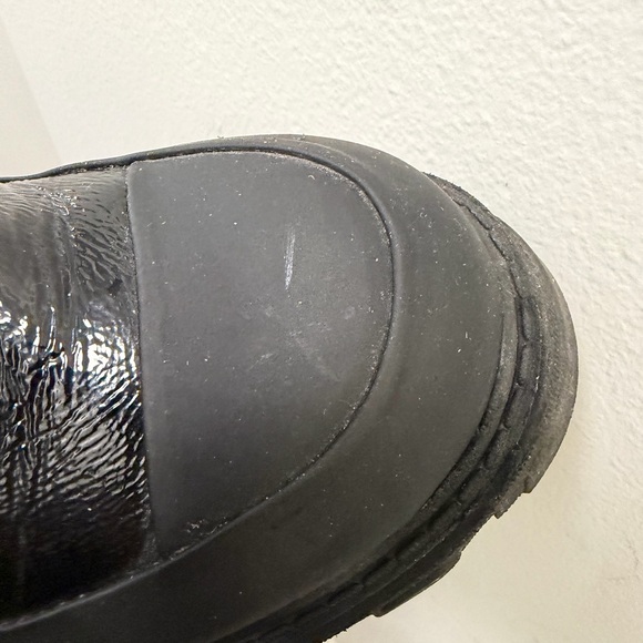 Ganni cleated heeled mid Chelsea boots in Black Naplack - Picture 8 of 9